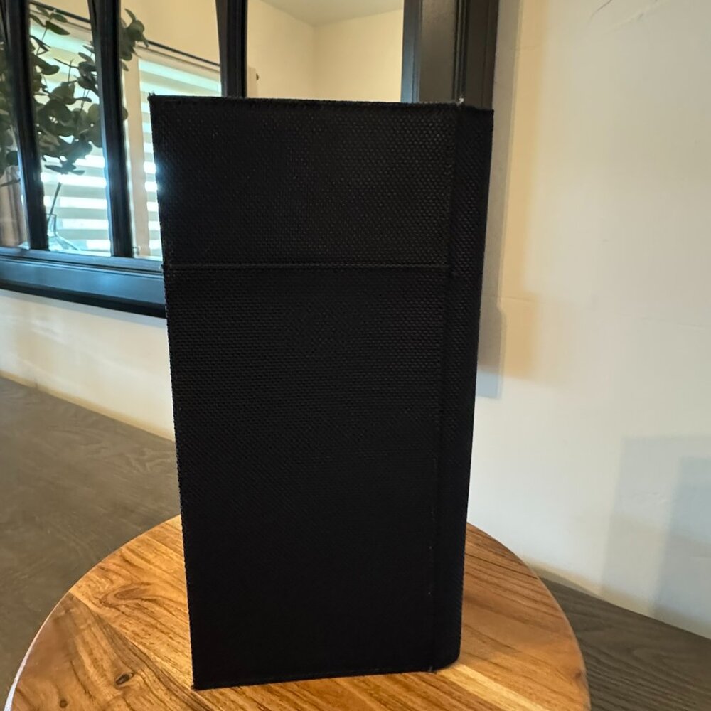 Tumi Black Leather Travel Wallet / Passport Holder Bi-Fold - Picture 7 of 8